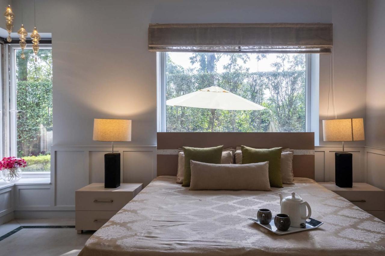 Stayvista At The Banyan Abode With Pool Table, Pet Friendly & Outdoor Pool Manesar Exterior foto