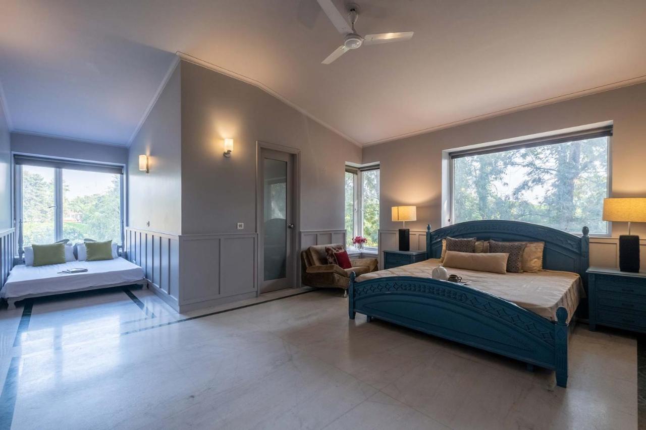 Stayvista At The Banyan Abode With Pool Table, Pet Friendly & Outdoor Pool Manesar Exterior foto